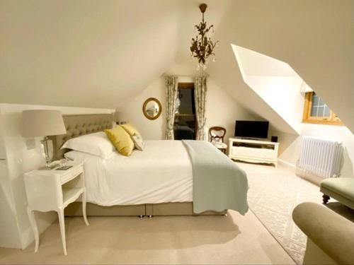 The Old Doctors Retreat- Near Soho Apartment *